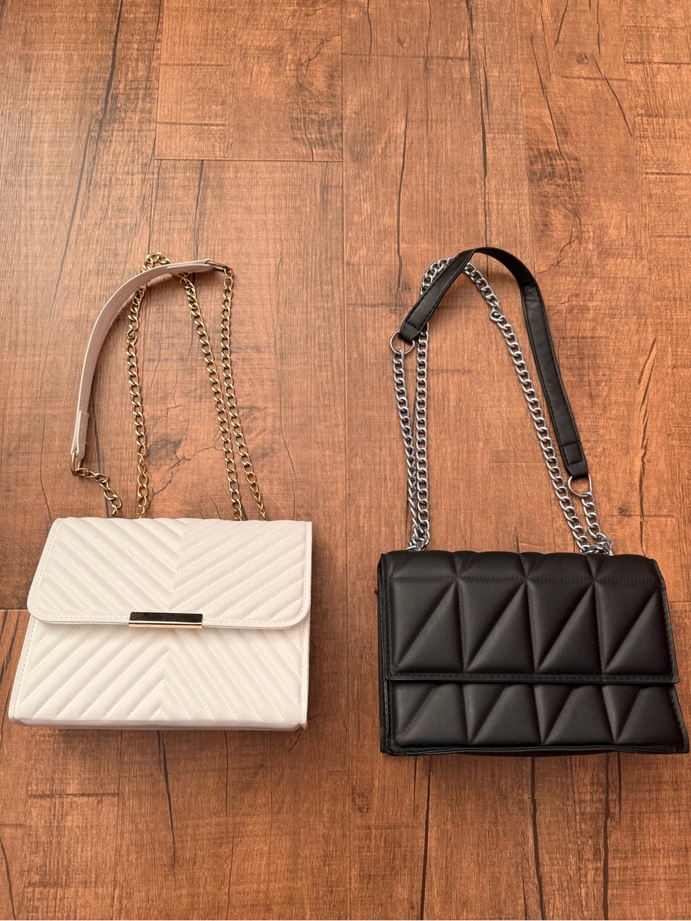Quilted Chain Shoulder Bag
